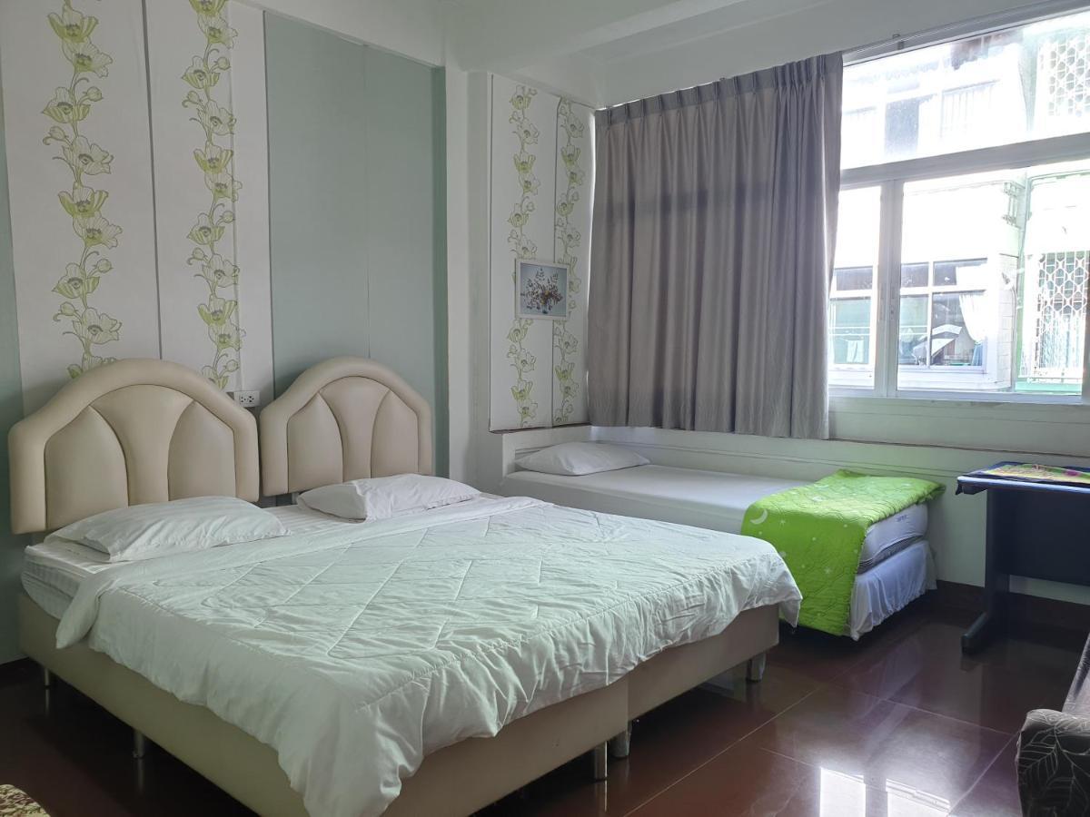 Room For You Bangkok Eksteriør bilde